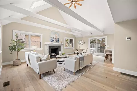 Living - 67 Whippoorwill Cir, Mashpee, MA 02649 photo 7 of 10