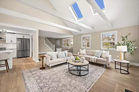 Living - 67 Whippoorwill Cir, Mashpee, MA 02649 photo 9 of 10