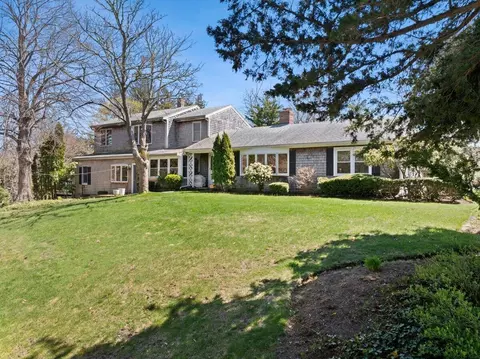 46 Monument View Rd, East Dennis, MA 02641