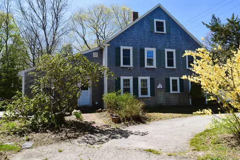 713 Sandwich Rd, East Falmouth, MA 02536