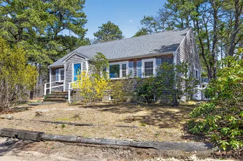 20 Fresh Brook Ln UNIT A, Wellfleet, MA 02667