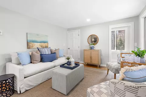 Living - 5 Bell Rd #5, Bourne, MA 02532 photo 4 of 4