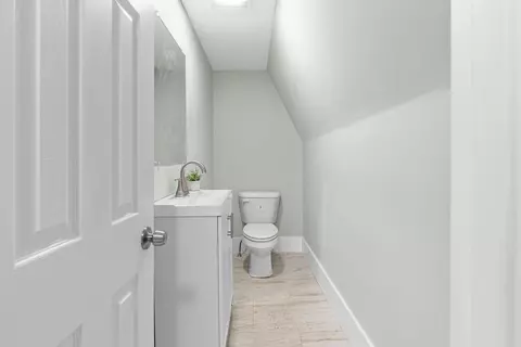 Entry Way - 5 Bell Rd #5, Bourne, MA 02532 photo 1 of 1