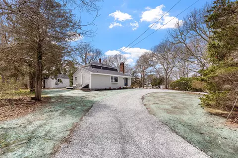Exterior - 5 Bell Rd #5, Bourne, MA 02532 photo 3 of 6