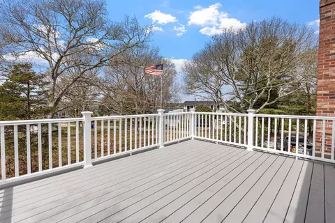 Exterior - 5 Bell Rd #5, Bourne, MA 02532 photo 5 of 6