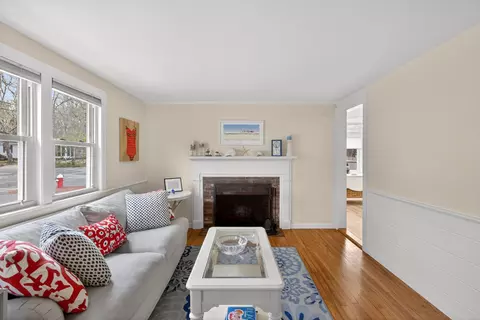 Living - 10 Danielle Dr, South Dennis, MA 02660 photo 4 of 5