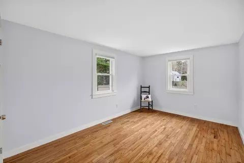 Bedroom - 10 Danielle Dr, South Dennis, MA 02660 photo 4 of 5