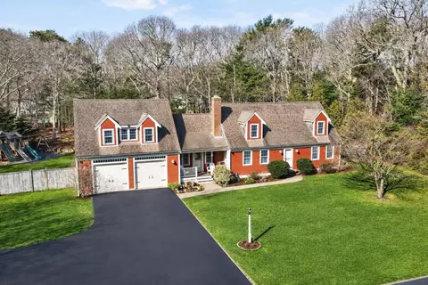 69 Union St, Yarmouth Port, MA 02675