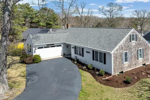 14 Halyard Rd, Yarmouth Port, MA 02675