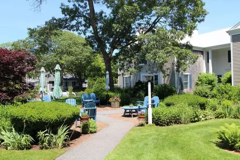 15 Pleasant St UNIT E23, Harwich Port, MA 02646
