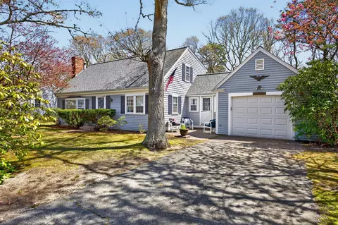 42 Diane Ave, South Yarmouth, MA 02664