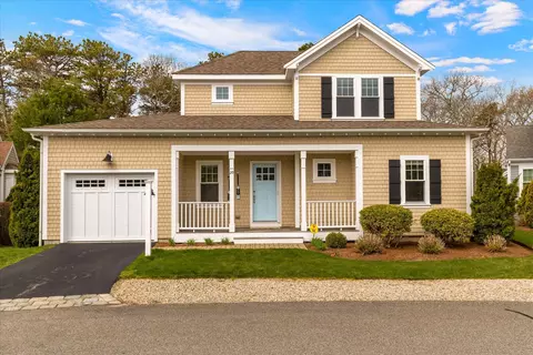 20 Saltwater Cir, Mashpee, MA 02649