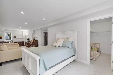 Bedroom - 20 Saltwater Cir, Mashpee, MA 02649 photo 6 of 6