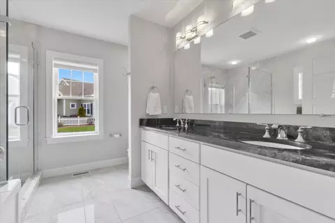 Bath - 20 Saltwater Cir, Mashpee, MA 02649 photo 1 of 5