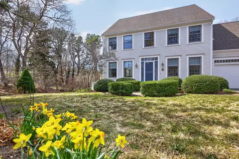 9 Beachway Rd, East Sandwich, MA 02537
