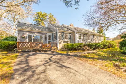 268 Trotting Park Rd, West Dennis, MA 02670