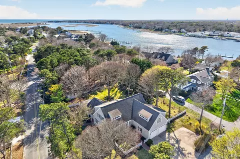 127 Uncle Barneys Rd, West Dennis, MA 02670
