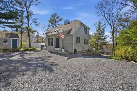 55 Summersea Rd, Mashpee, MA 02649
