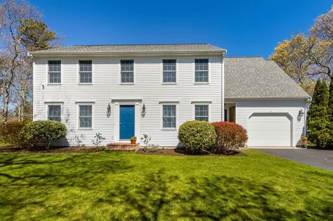 15 Doctor Stanton Rd, Dennis, MA 02638