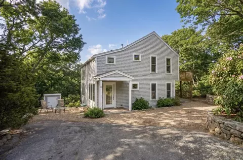 18 Wood Duck Way, Edgartown, MA 02539