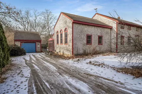 32 Norton Orchard Rd, Edgartown, MA 02539