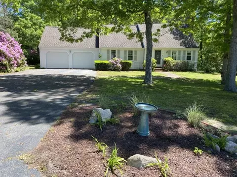 12 Fairway Dr, East Dennis, MA 02641