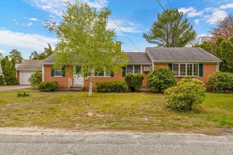 55 Evergreen St, South Yarmouth, MA 02664