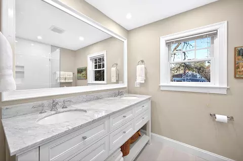 Bath - 205 Little River Rd, Cotuit, MA 02635 photo 7 of 8