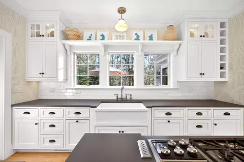 Kitchen - 205 Little River Rd, Cotuit, MA 02635 photo 6 of 8