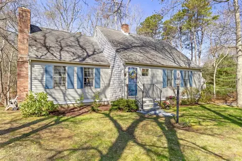 27 Old Toll Rd, West Barnstable, MA 02668