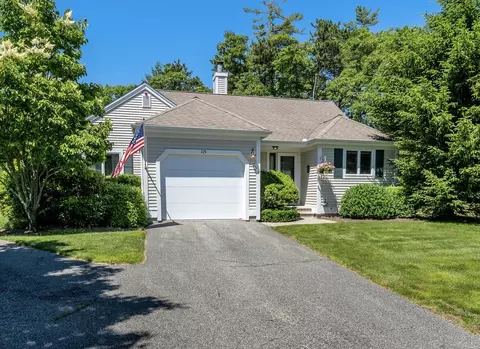 115 Pine Hill Blvd, Mashpee, MA 02649