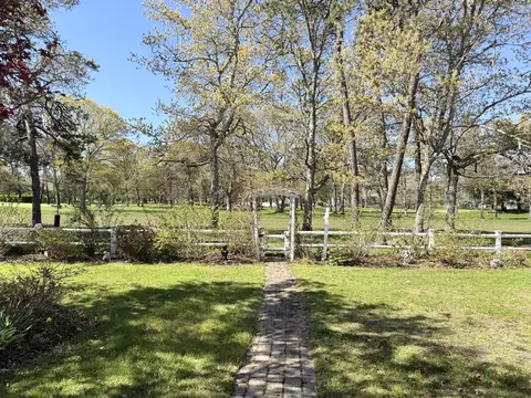 149 Great Western Rd, South Yarmouth, MA 02664
