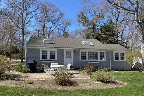 Exterior - 10 Wharf Ave, Mashpee, MA 02649 photo 3 of 5