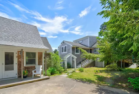 188 Vineyard Meadow Farms Rd, West Tisbury, MA 02575