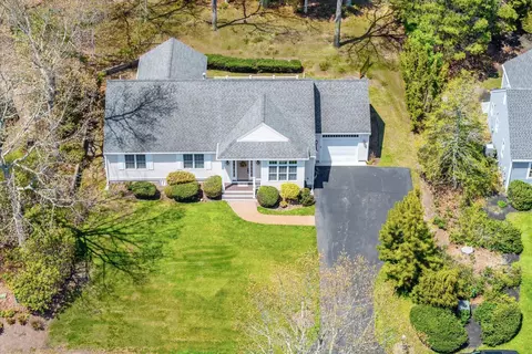 View/Area - 11 Snead Dr, Mashpee, MA 02649 photo 2 of 4