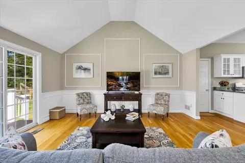 Living - 11 Snead Dr, Mashpee, MA 02649 photo 5 of 7