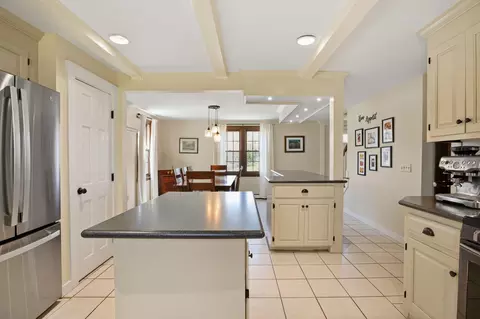 Kitchen - 161 Beechtree Dr, Brewster, MA 02631 photo 2 of 5