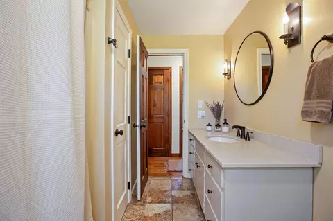 Bath - 161 Beechtree Dr, Brewster, MA 02631 photo 1 of 2
