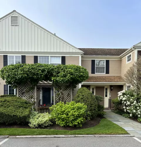 39 Tower Hill Rd #1A, Osterville, MA 02655