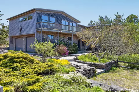 5 Great Hills Rd, Truro, MA 02666