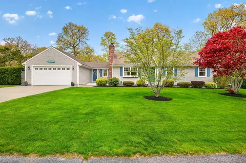 14 Timber Ln, East Dennis, MA 02641