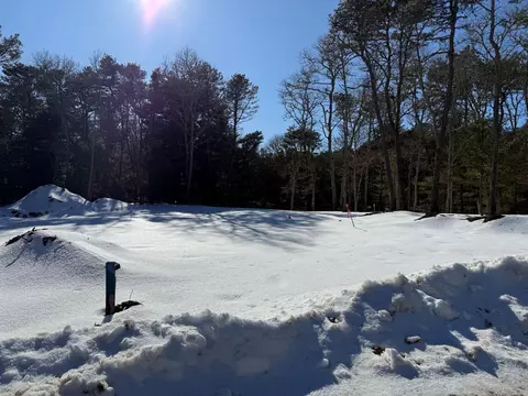 7 Osprey Ct, Mashpee, MA 02649 photo 4