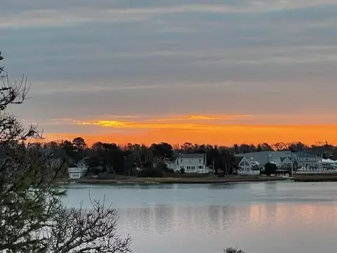 29 Bass River Rd, South Yarmouth, MA 02664