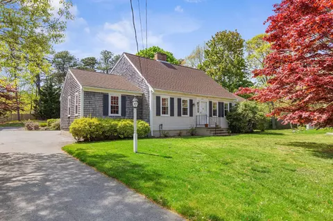 200 Millstone Rd, Brewster, MA 02631
