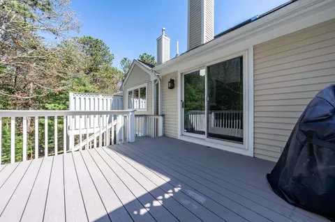 Exterior - 21 Rolling Green Ln, Mashpee, MA 02649 photo 3 of 8