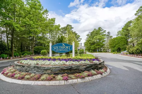 View/Area - 21 Rolling Green Ln, Mashpee, MA 02649 photo 1 of 2