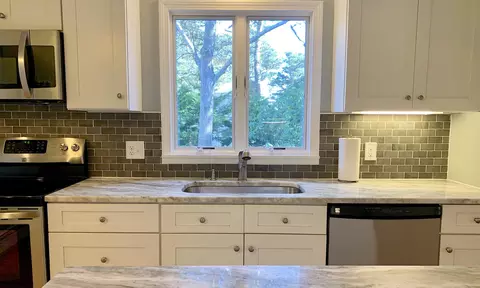 Kitchen - 20 Priscilla Cir, Eastham, MA 02642 photo 3 of 6