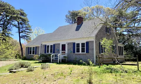 20 Priscilla Cir, Eastham, MA 02642