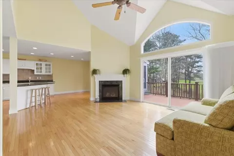 3 Periwinkle Ct UNIT 3, Buzzards Bay, MA 02532 photo 7