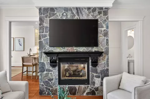 Living - 2 Quinns Way UNIT 2, Mashpee, MA 02649 photo 3 of 4